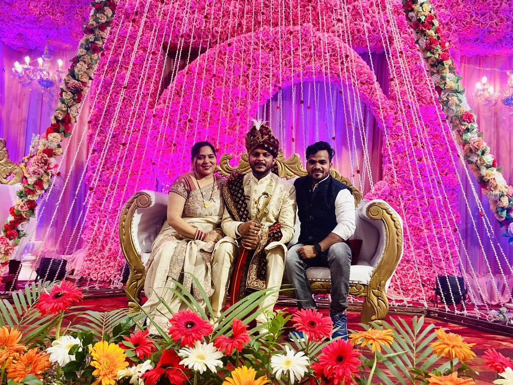 39672781-1515-4637-95D6-A570E0905B05_1_105_c